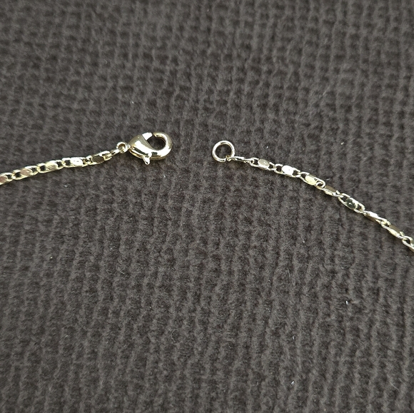 Gemelli👭 Puffy Letter "K" Initial Pendant Necklace - Picture 10 of 16